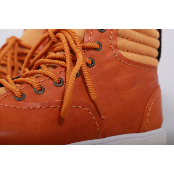 Supra - Henry Boot
