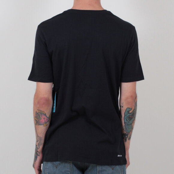 Nike SB - Nike SB - Logo T-Shirt | Black/Gold