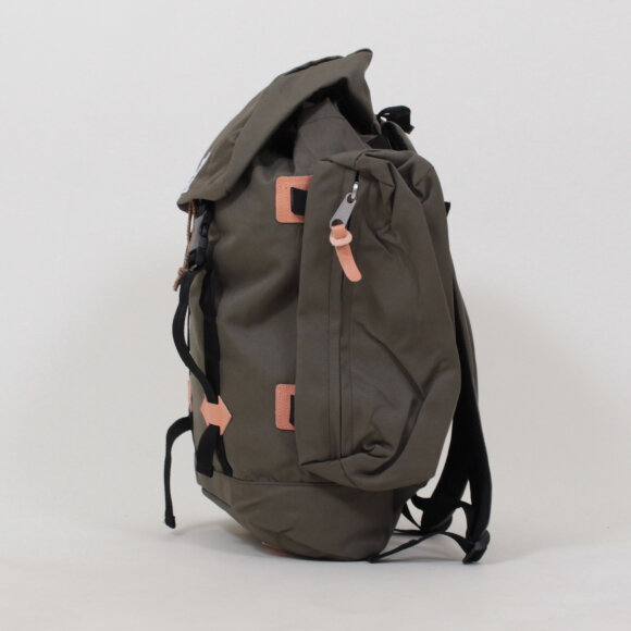 Poler Stuff - Classic Rucksack | Olive