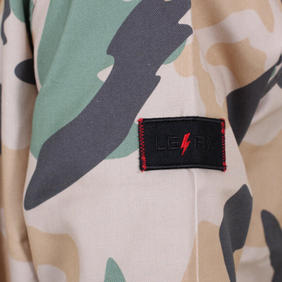 LeFix - Camo Zip Shirt