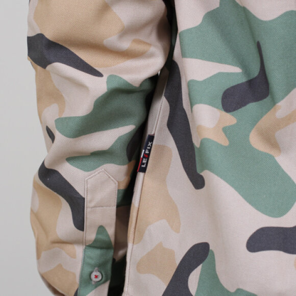 LeFix - Camo Zip Shirt