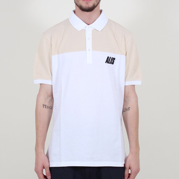 Alis - Doing Polo | Oyster