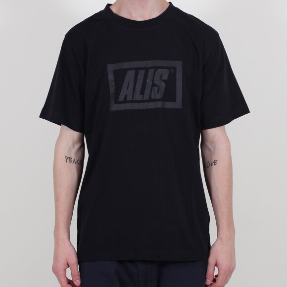Alis - Blackline T-Shirt | Black