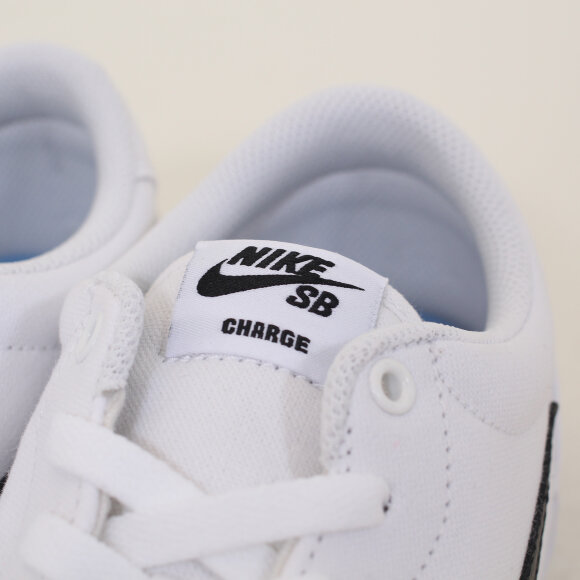 Nike SB - Nike SB - Charge SLR