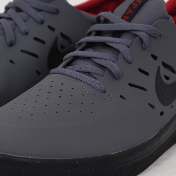 Nike SB - Nike SB - Nyjah Free | Grey/Black/Red