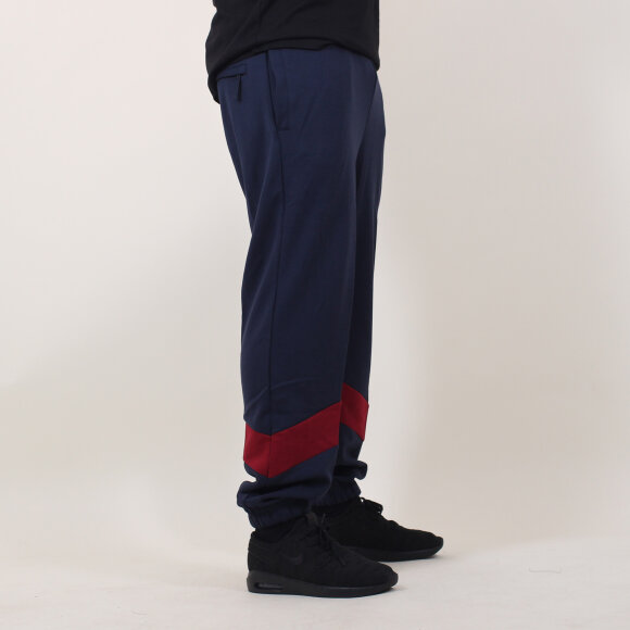 Nike SB - Nike SB - Dry Icon Track Pant | Navy/Red