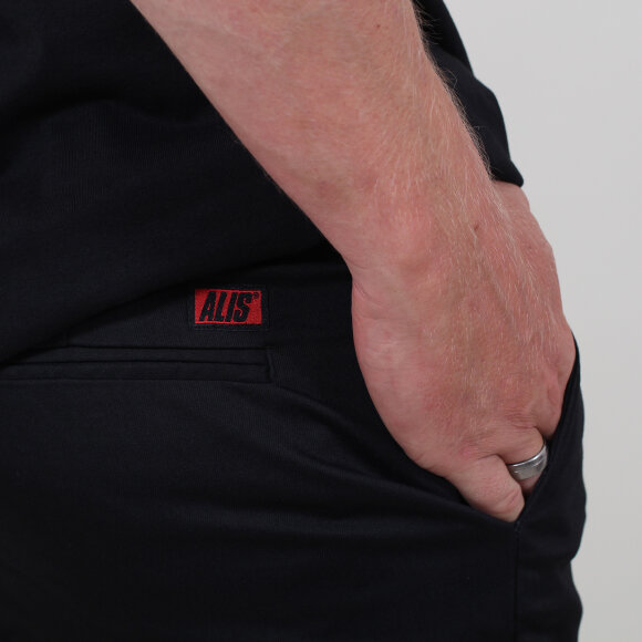 Alis - Classic Box Chino Pant | Black