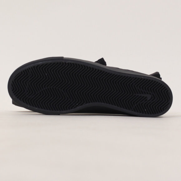 Nike SB - Nike SB - Zoom Janoski Slip Remastered | Black/Black