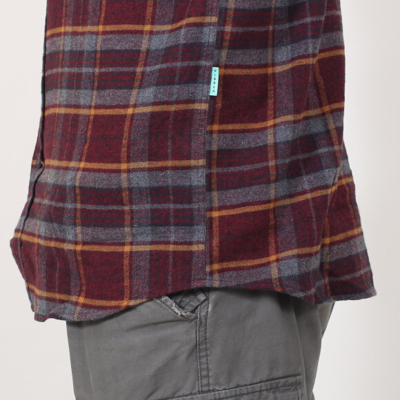 Vissla - Vissla - Central Coast L/S Flannel | Blood