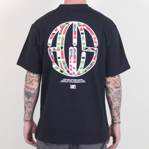 Alis - Full Circle T-Shirt 
