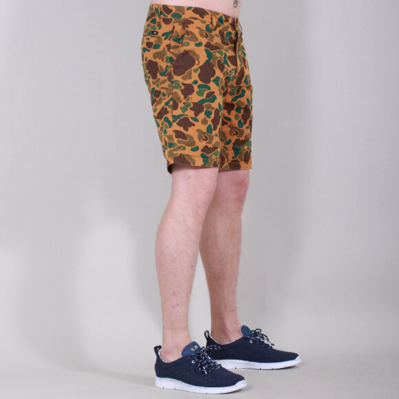 Obey - Tracks Short