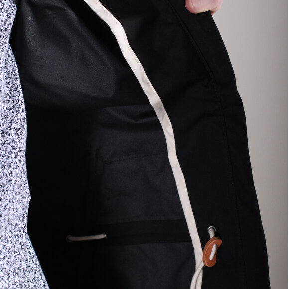 Penfield - Gibson Hooded Jacket | Black