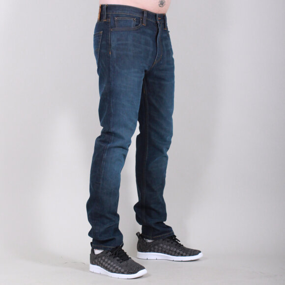 levi's 513 skateboarding