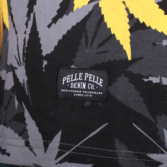 Pelle Pelle - Corporate Dope T-shirt