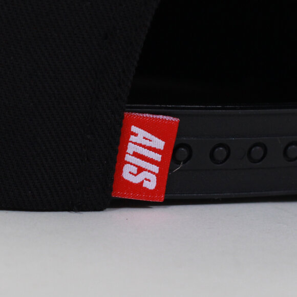 Alis - WNDRLND Felt Cap