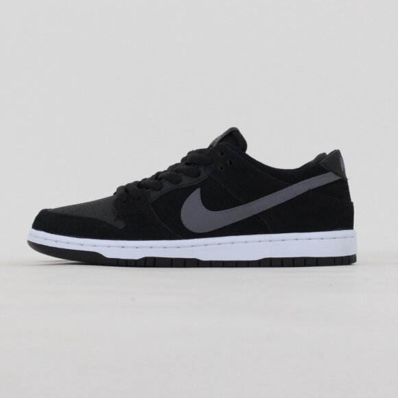 Nike SB - Nike SB - Dunk Low Pro | Black