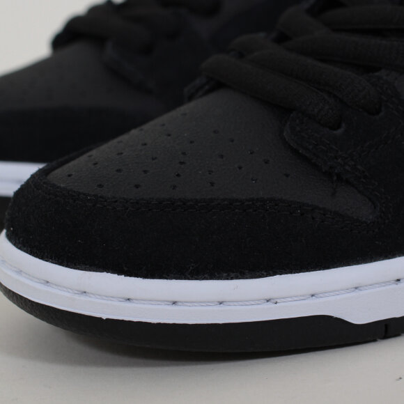 Nike SB - Nike SB - Dunk Low Pro | Black