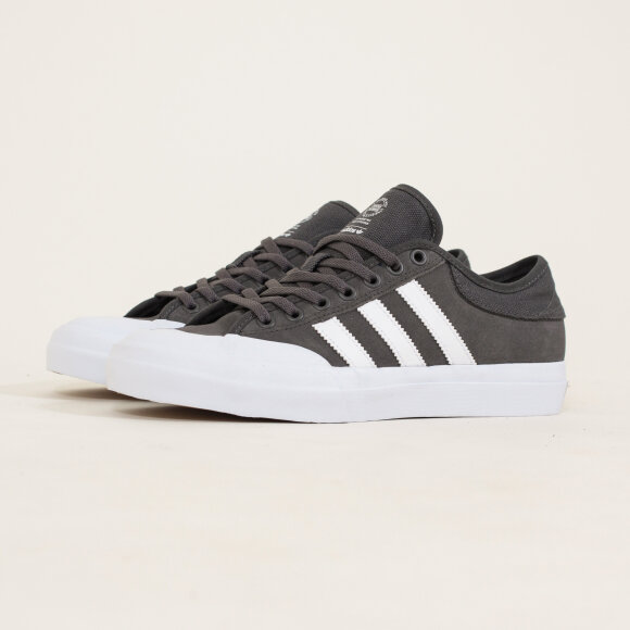 Adidas - Adidas - Matchcourt ADV | Grey/White